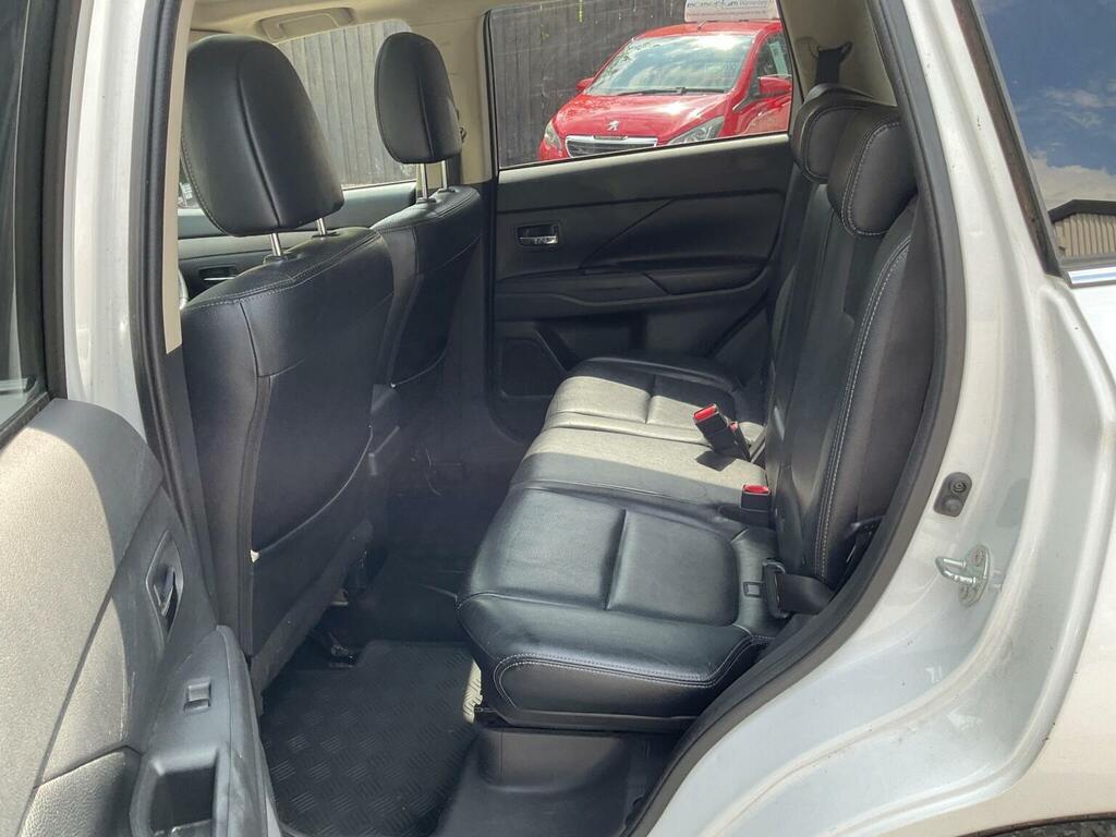 Mitsubishi Outlander Suv Orange #8