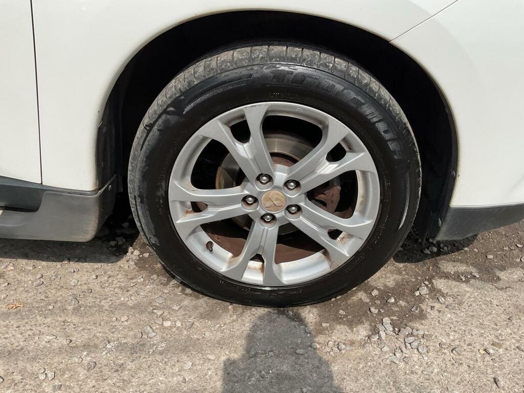 Mitsubishi Outlander Suv Orange #24