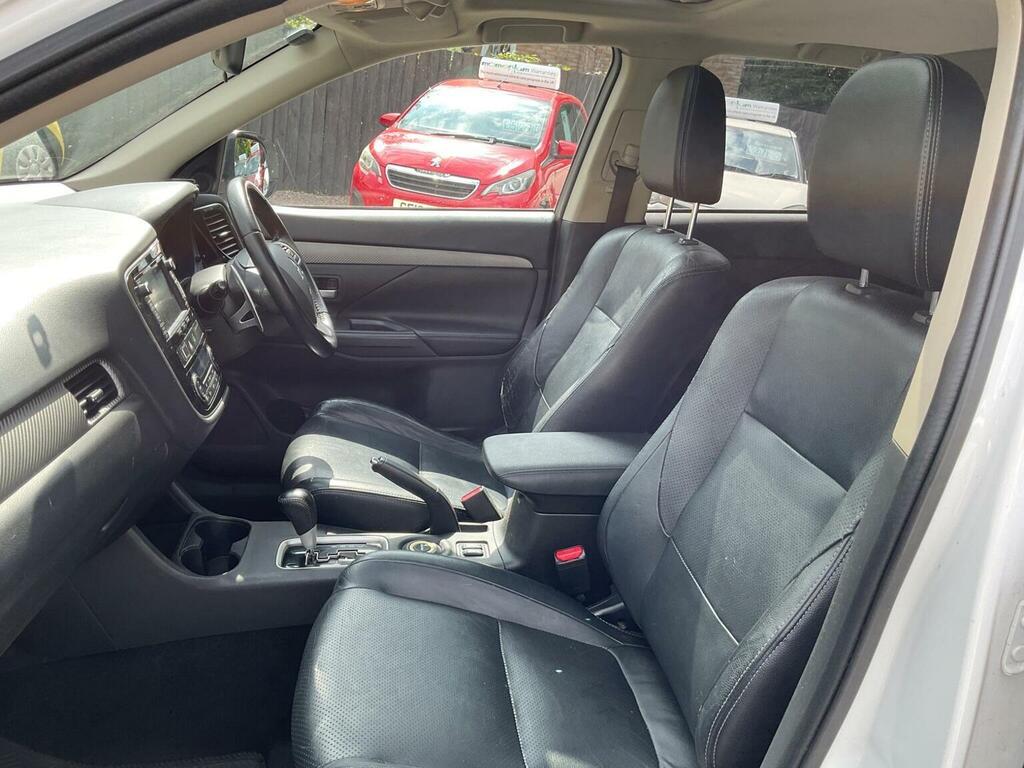 Mitsubishi Outlander Suv Orange #7