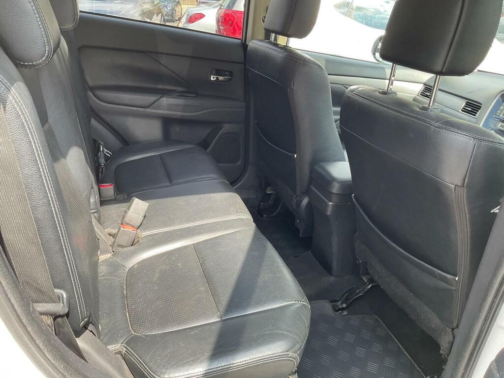 Mitsubishi Outlander Suv Orange #9
