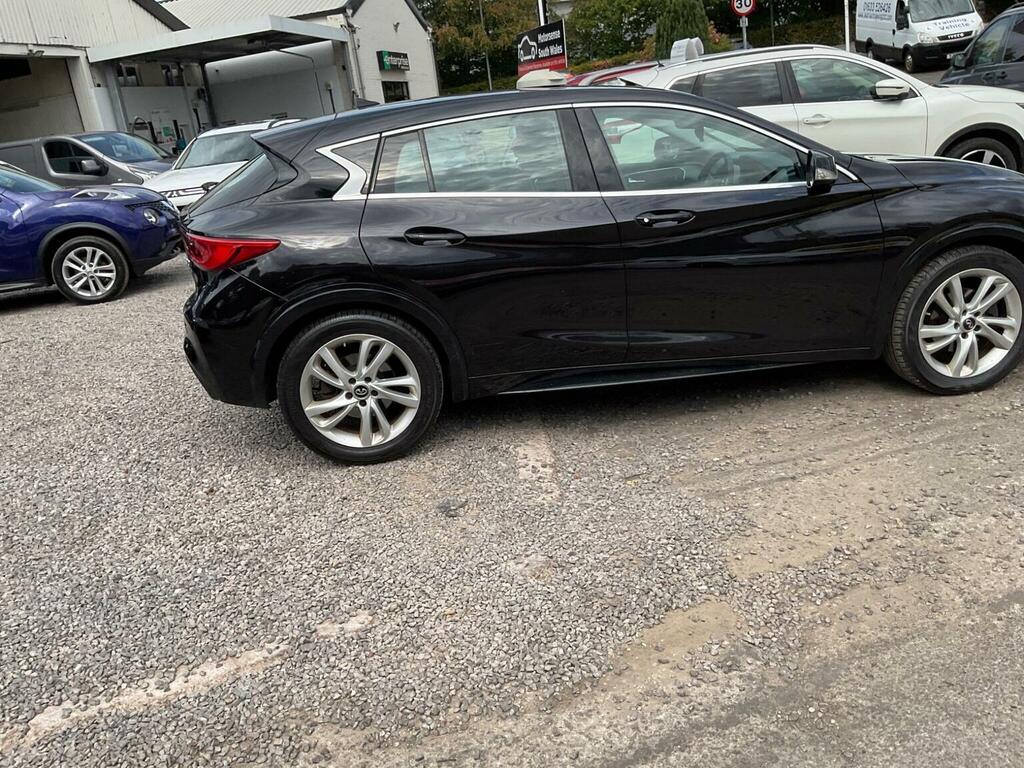 Infiniti Q30 Hatchback Black #79