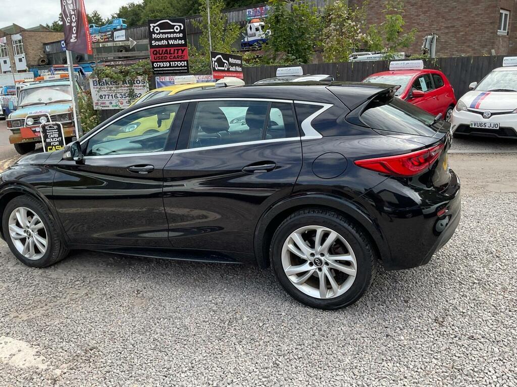 Infiniti Q30 Hatchback Black #99
