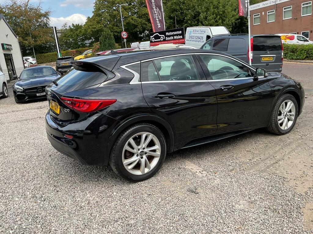Infiniti Q30 Hatchback Black #82