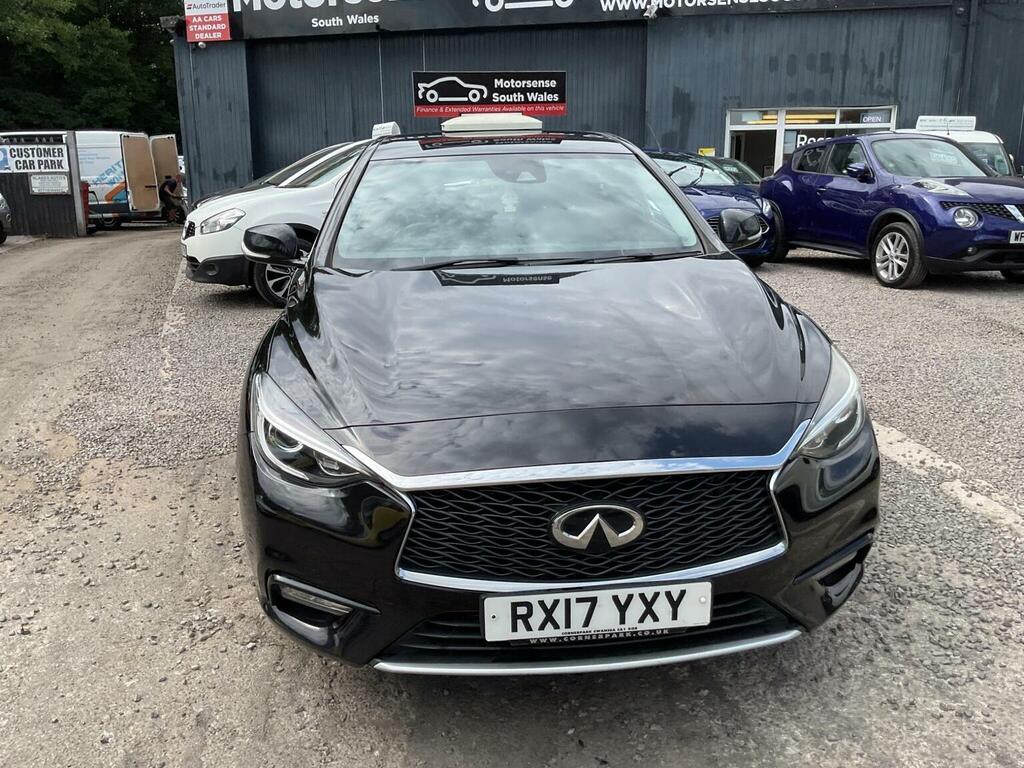 Infiniti Q30 Hatchback Black #49