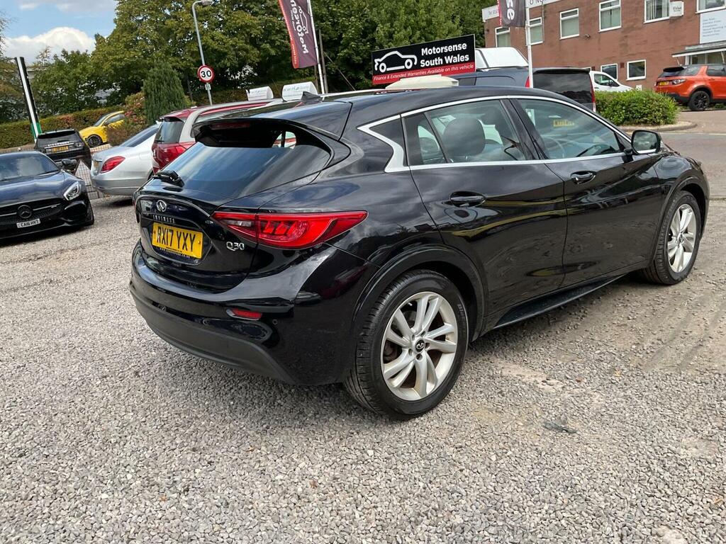 Infiniti Q30 Hatchback Black #100