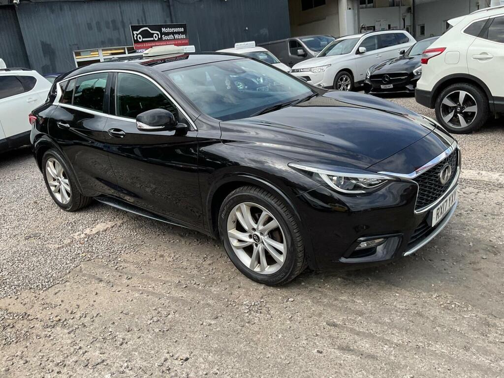 Infiniti Q30 Hatchback Black #58