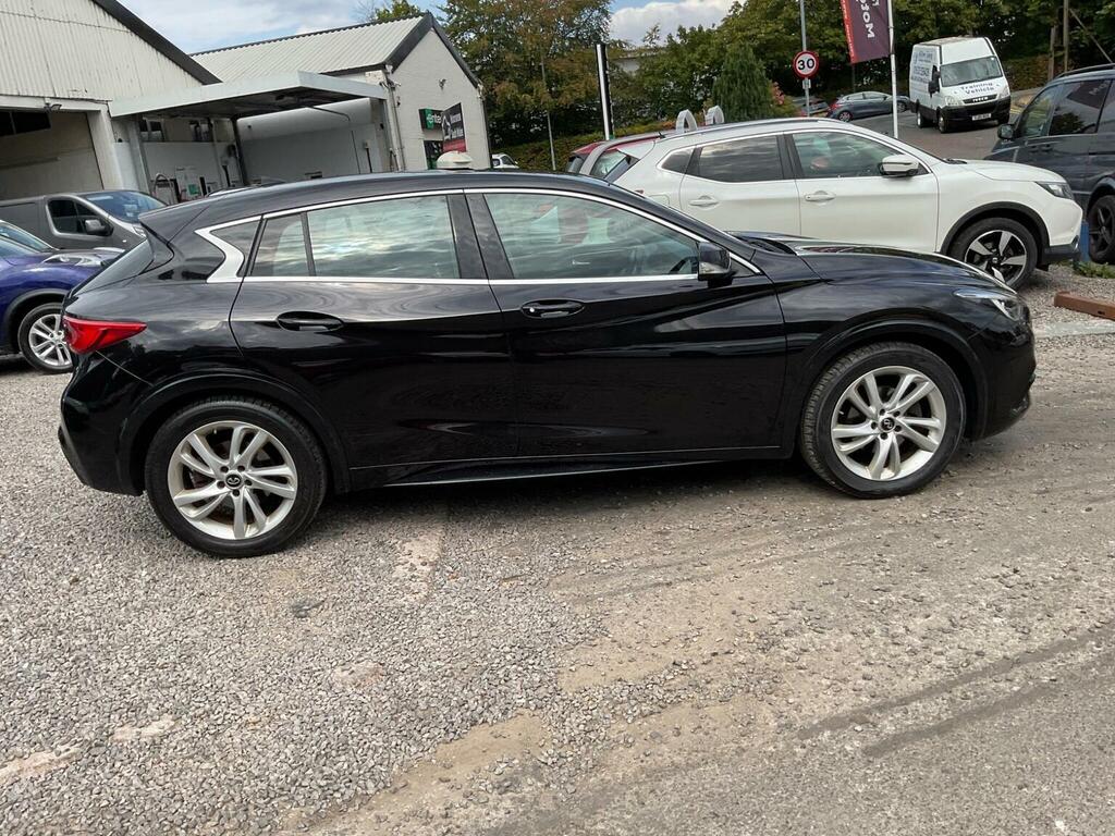 Infiniti Q30 Hatchback Black #72