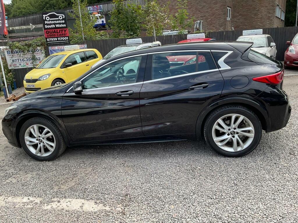 Infiniti Q30 Hatchback Black #97