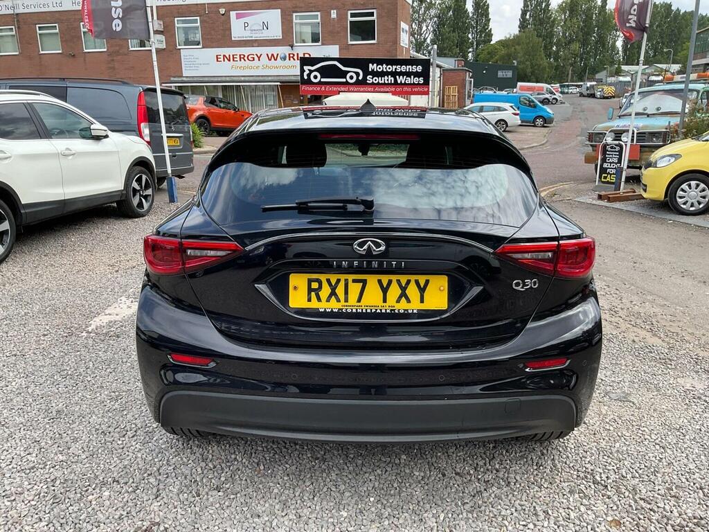 Infiniti Q30 Hatchback Black #12