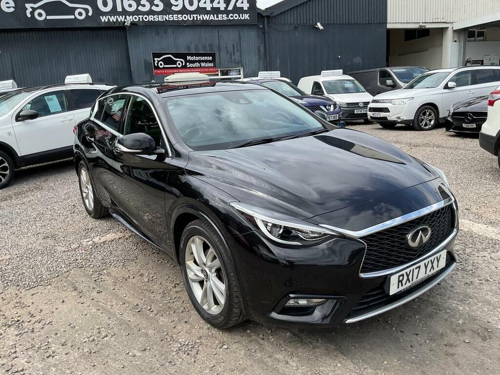Infiniti Q30 Hatchback Black #52