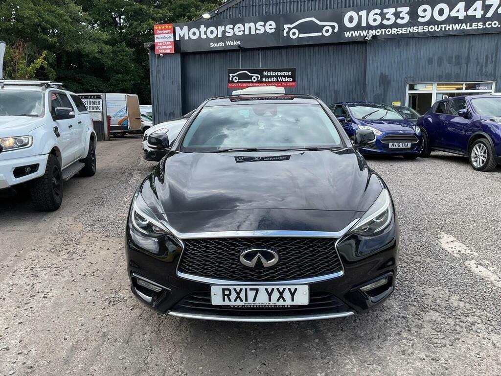 Infiniti Q30 Hatchback Black #11