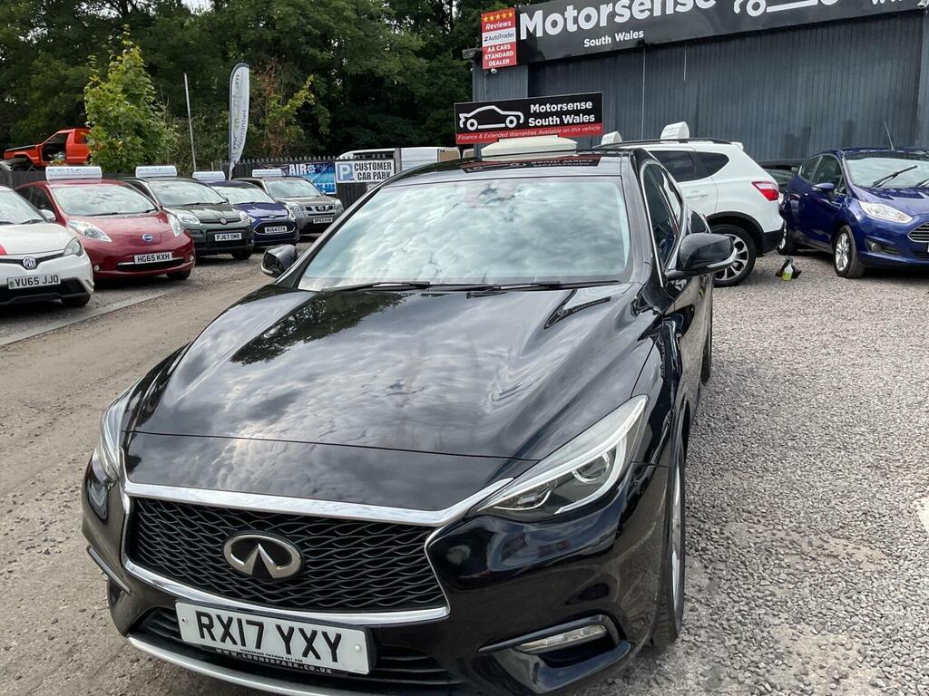 Infiniti Q30 Hatchback Black #39