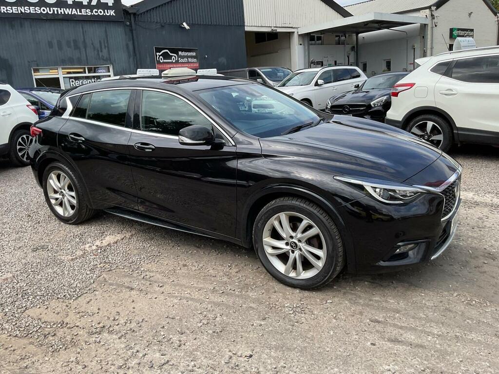 Infiniti Q30 Hatchback Black #55