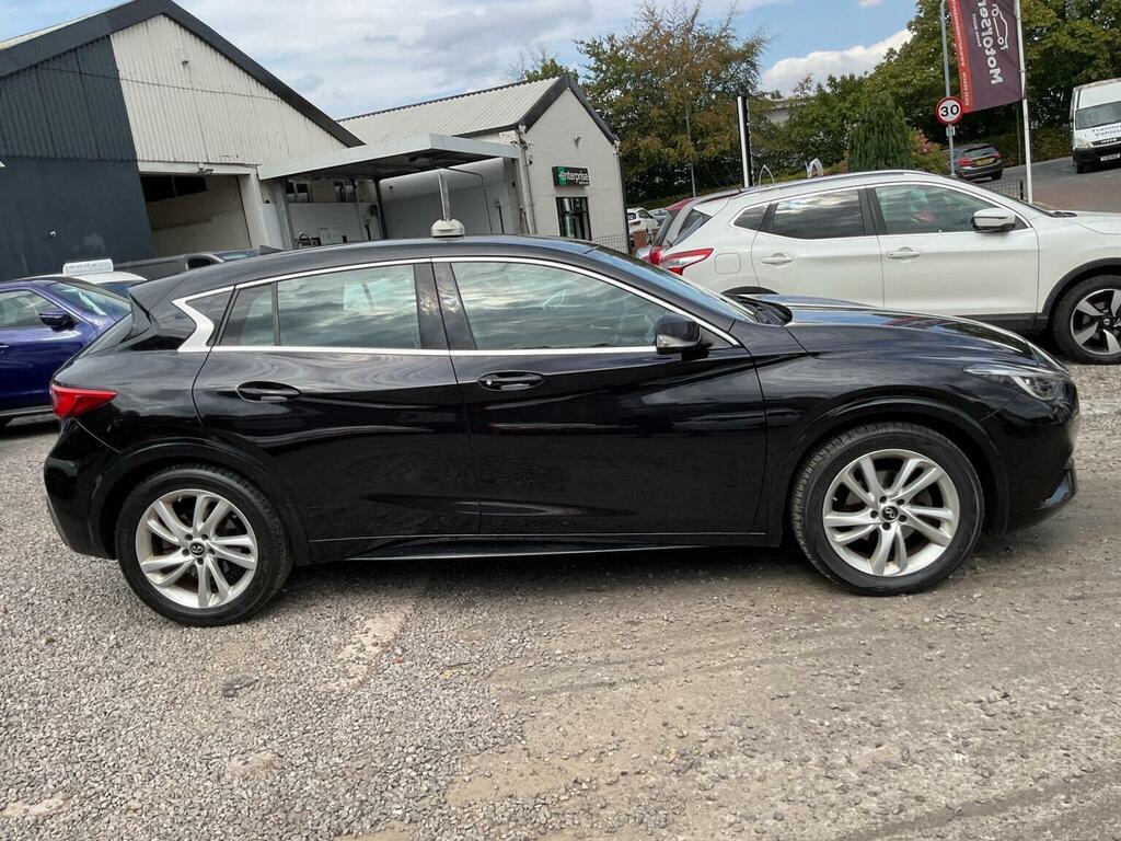 Infiniti Q30 Hatchback Black #65