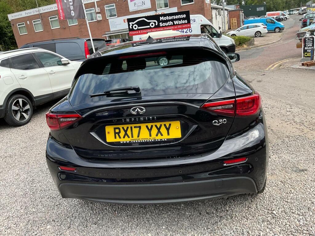 Infiniti Q30 Hatchback Black #92