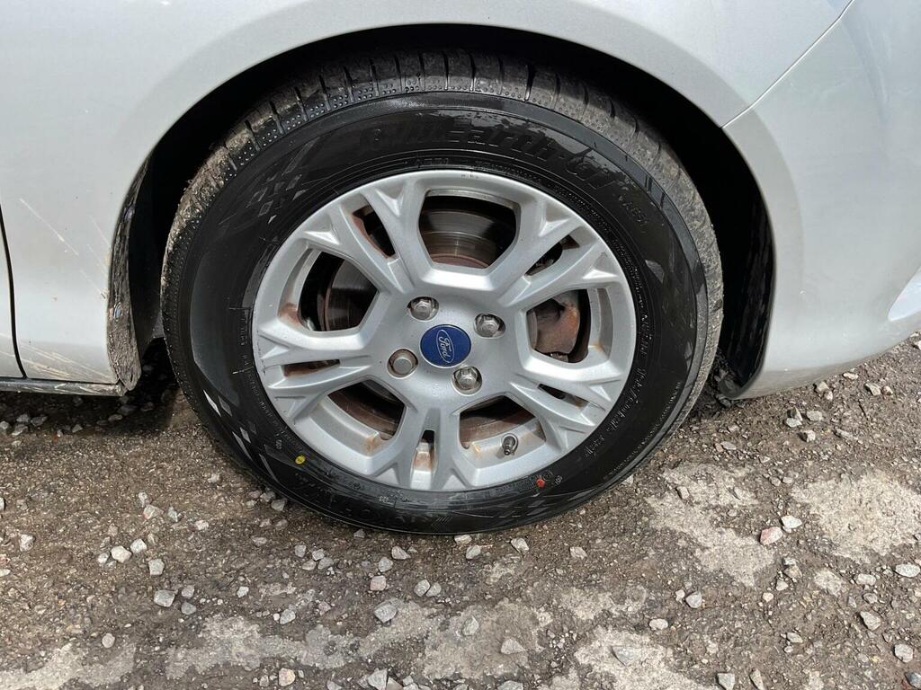 Ford B-Max 1.6 Titanium Powershift Grey #27