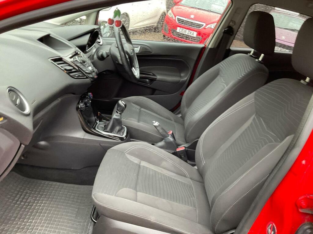 Ford Fiesta 1.25 Zetec Euro 5 Red #4