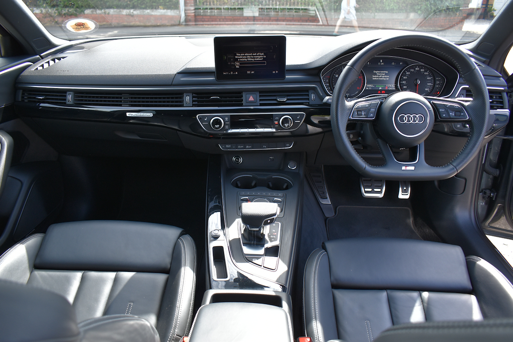 Audi A4 Avant Avant Tdi Quattro S Line Black Edition  #2
