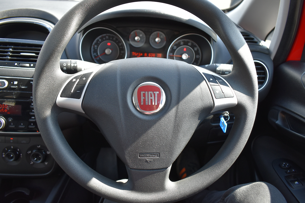 Fiat Punto Pop Plus White #14