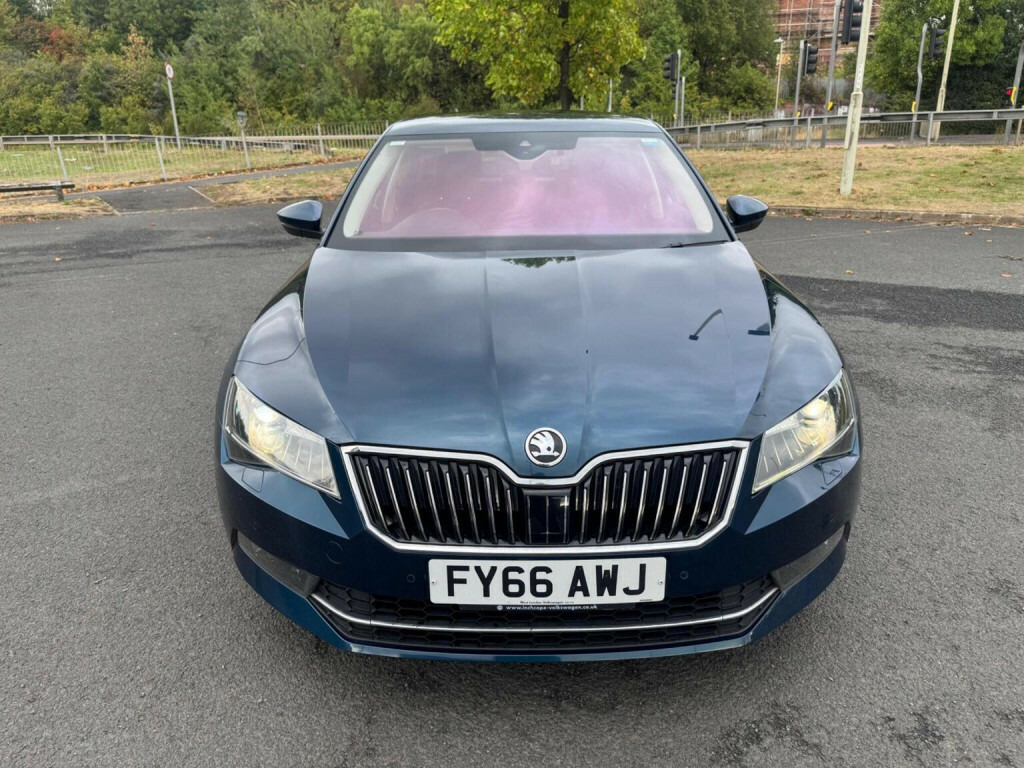 Skoda Superb S White #46
