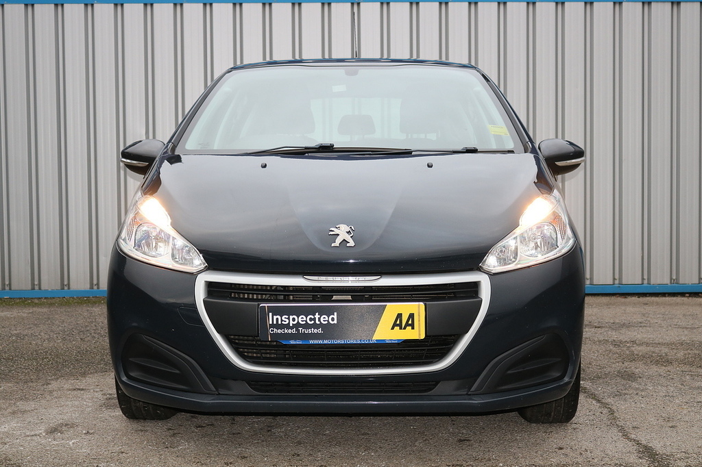 Peugeot 208 Bluehdi Access Grey