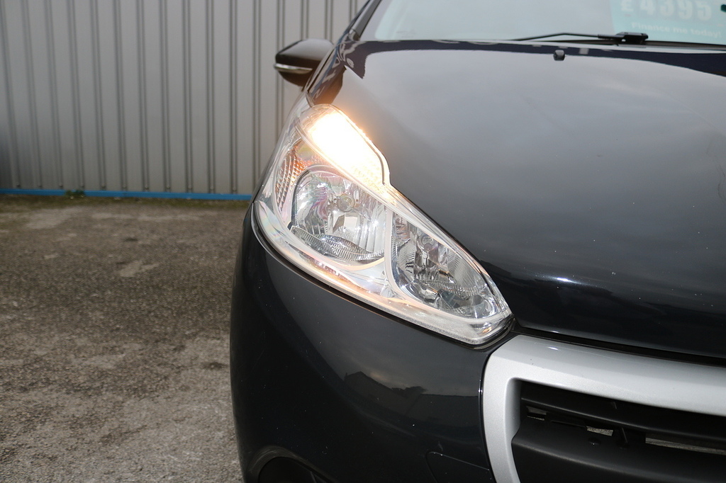 Peugeot 208 Bluehdi Access YJ65BHL Grey #2