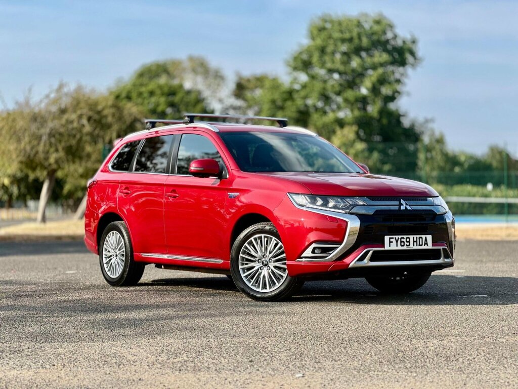 Mitsubishi Outlander 2.4H Twinmotor 13.8Kwh 4H Cvt 4Wd Euro 6 Ss Red