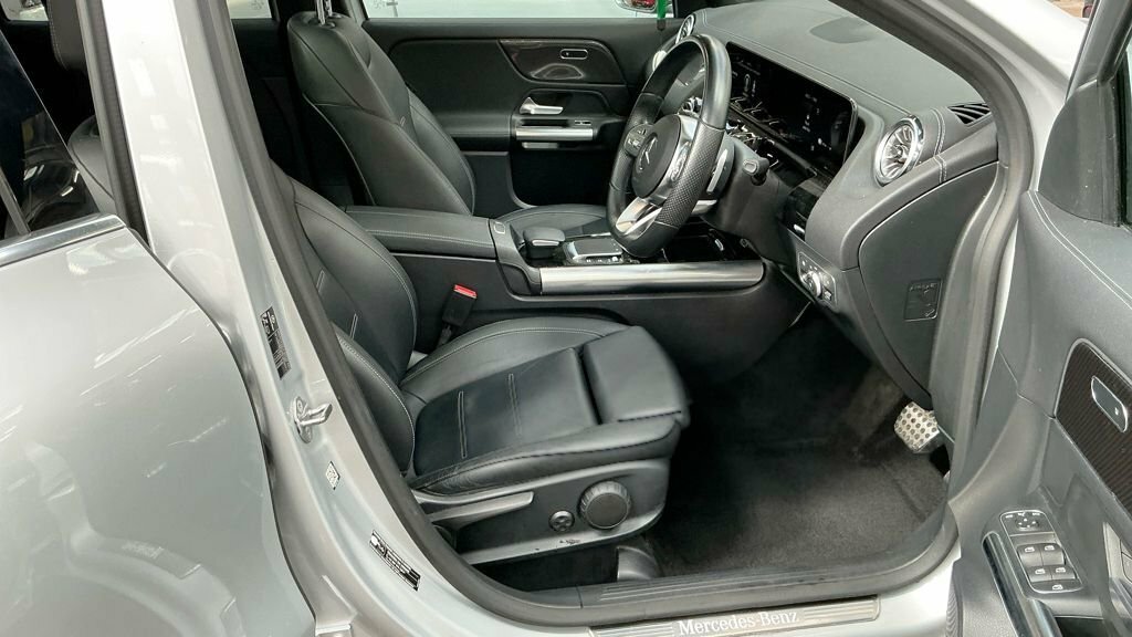 Mercedes-Benz GLA Class Gla 200 Amg Line Executive Silver #10