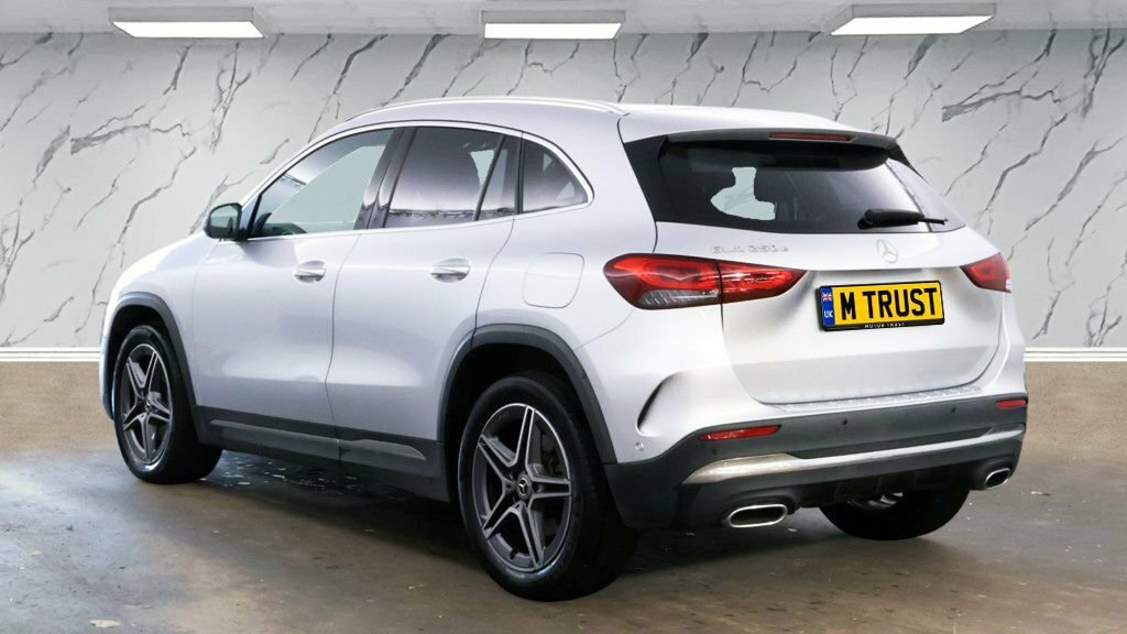 Mercedes-Benz GLA Class 1.3L Exclusive Edition Silver #3