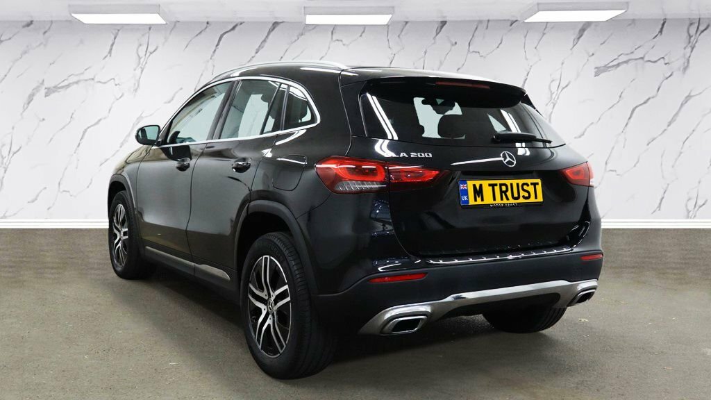 Mercedes-Benz GLA Class 1.3L Sport Black #3