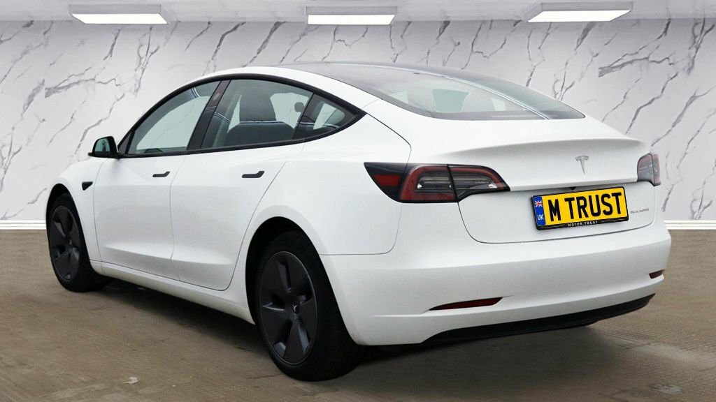 Tesla Model 3 Saloon White #3