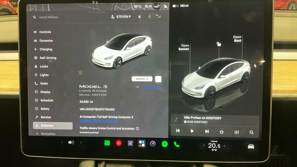 Tesla Model 3 Saloon Red #8