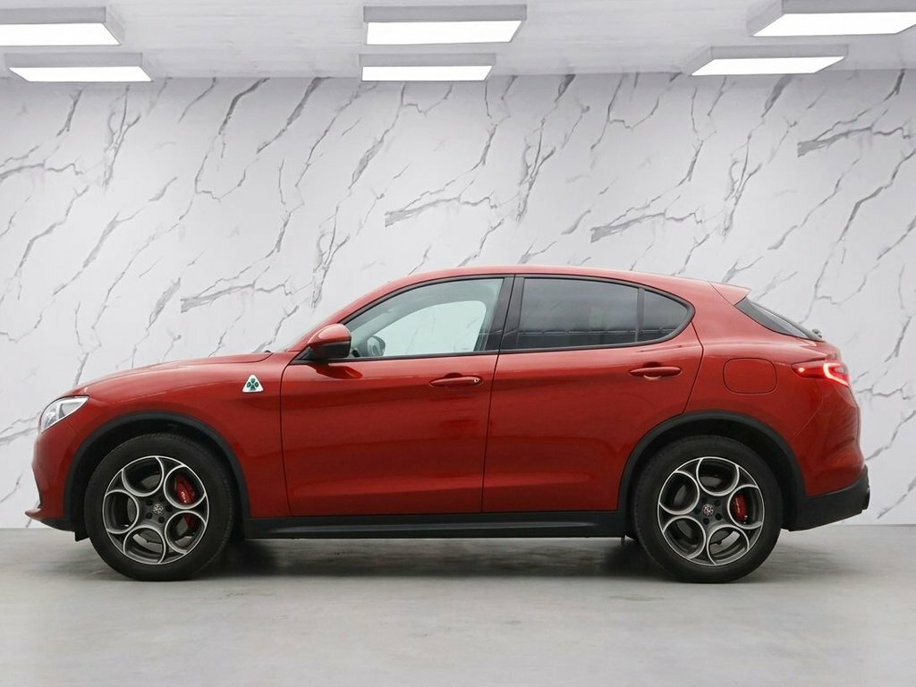 Alfa Romeo Stelvio 2L Sprint Red #4