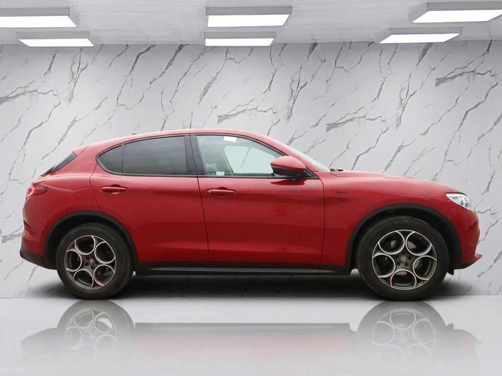 Alfa Romeo Stelvio 2L Sprint Red #5