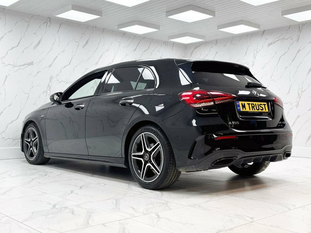 Mercedes-Benz A Class A 180 Amg Line Edition Executive Red #10