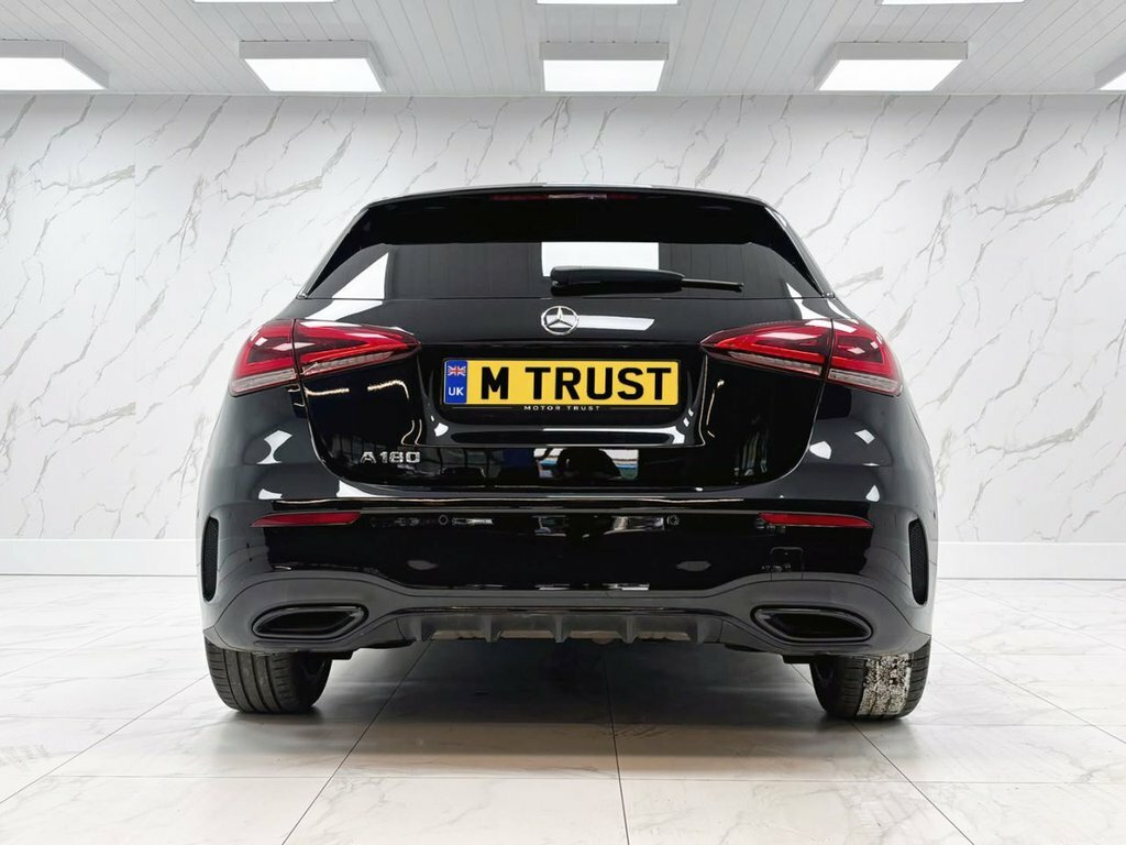 Mercedes-Benz A Class A 180 Amg Line Edition Executive Red #8