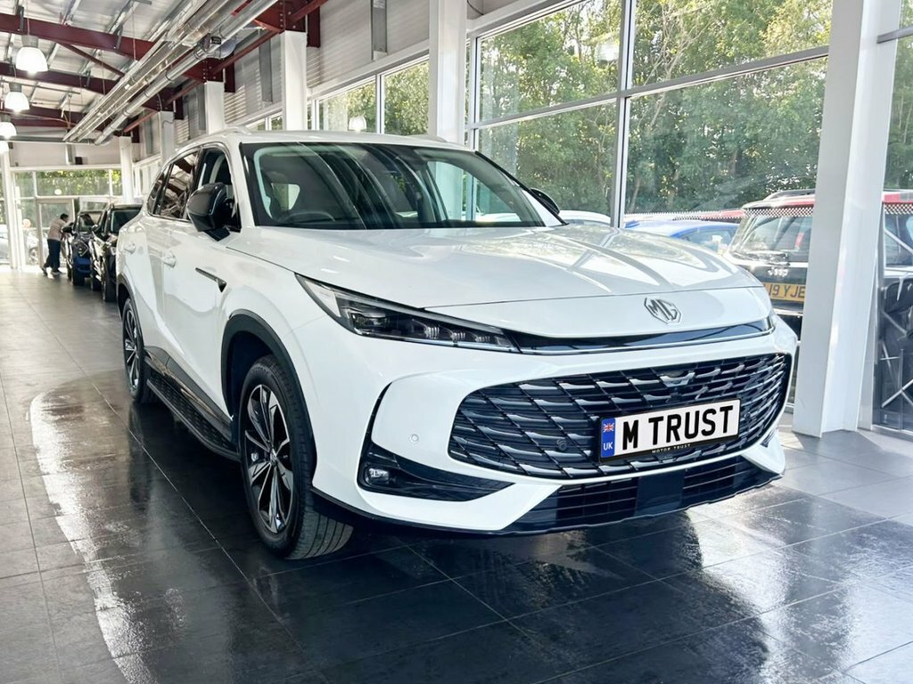 MG HS Suv SP25YUK White #2
