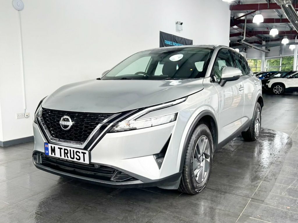 Nissan Qashqai 1.3L Acenta Premium Silver #4