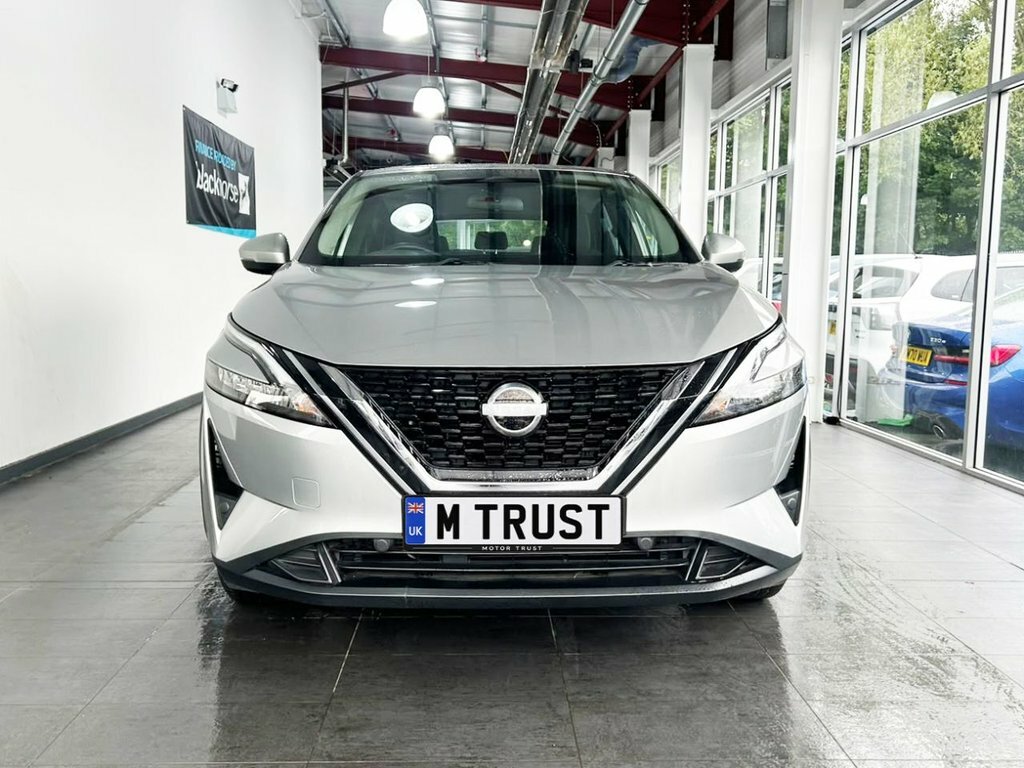 Nissan Qashqai 1.3L Acenta Premium Silver #3