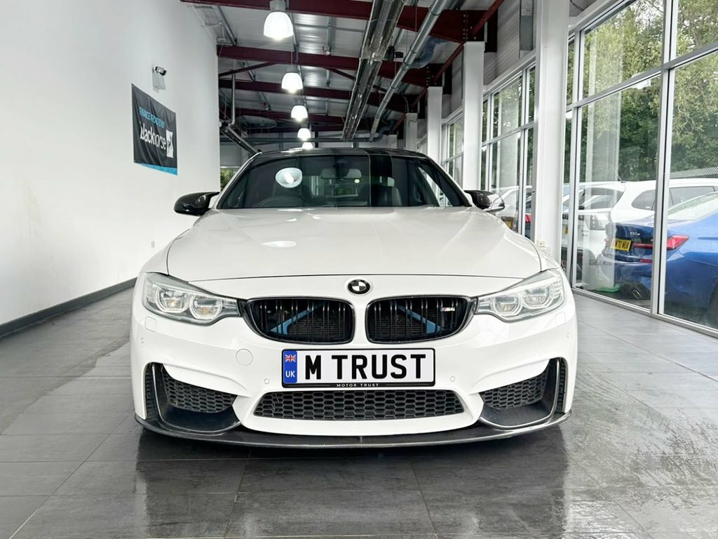 BMW M4 M4 S-a NL15PKF White #2