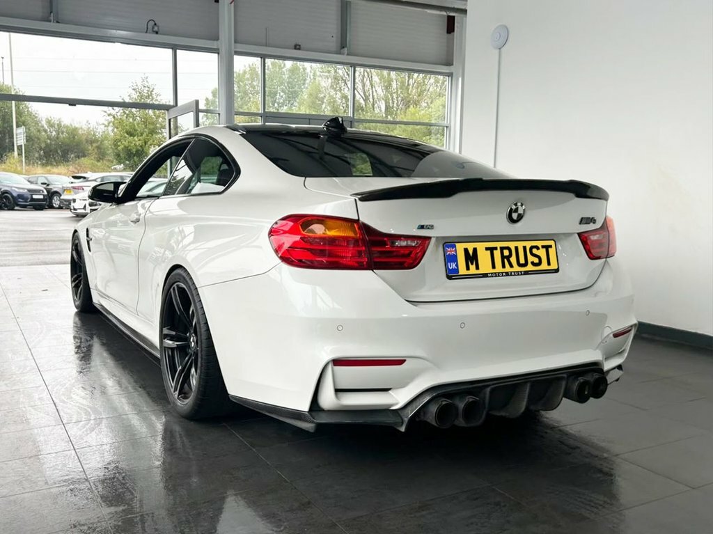 BMW M4 M4 S-a NL15PKF White #6
