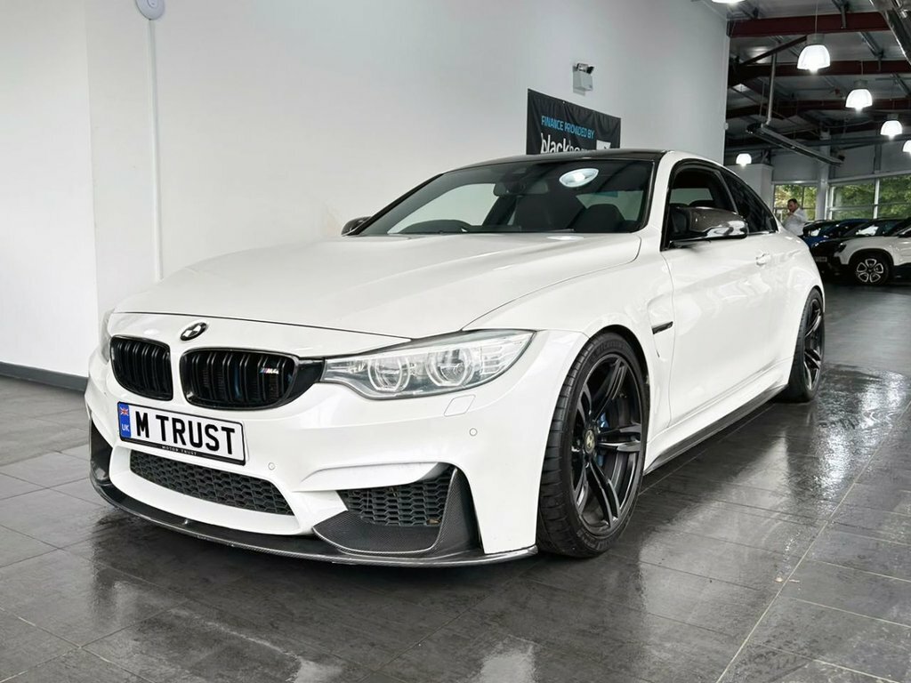 BMW M4 M4 S-a NL15PKF White #3