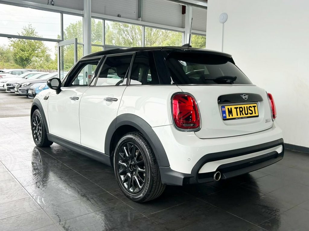 Mini Hatch 1.5L Cooper Classic PG23MME White #6