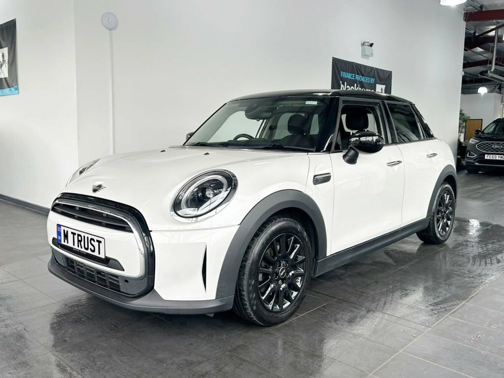 Mini Hatch 1.5L Cooper Classic PG23MME White #5