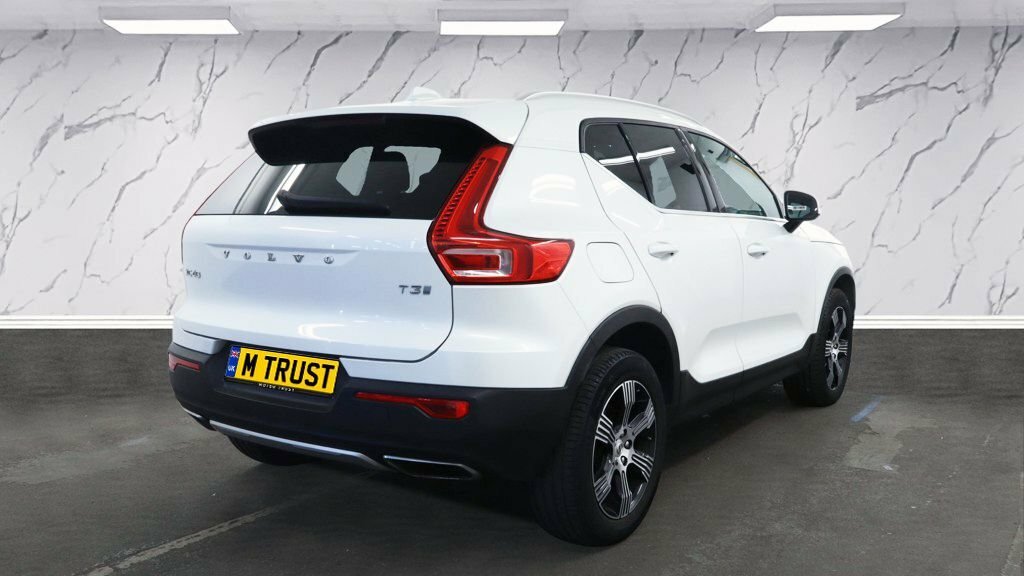 Volvo XC40 1.5L Inscription White #4