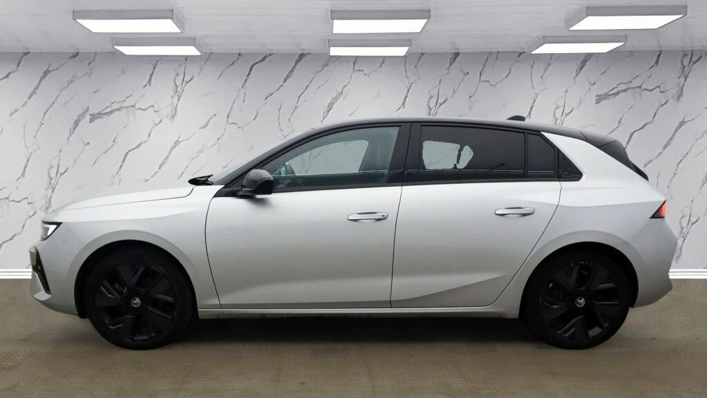 Vauxhall Astra Hatchback DP24LXC Silver #6