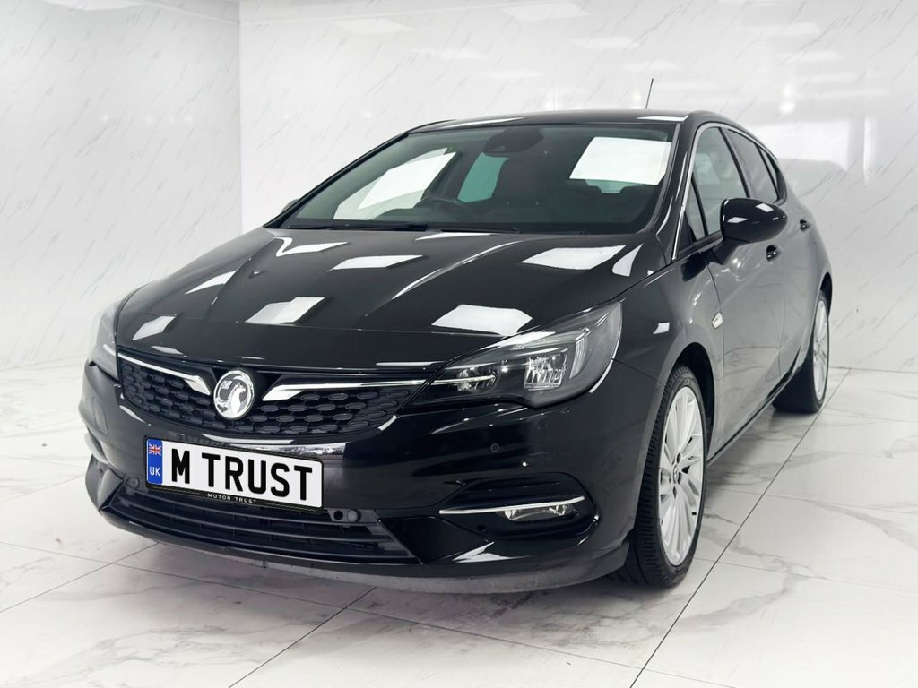 Vauxhall Astra 1.2L Griffin Edition VE71DXZ Black #3