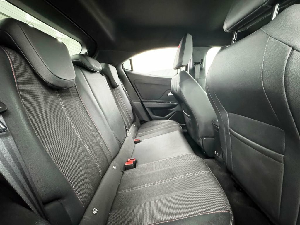 Vauxhall Mokka Elite Nav White #19