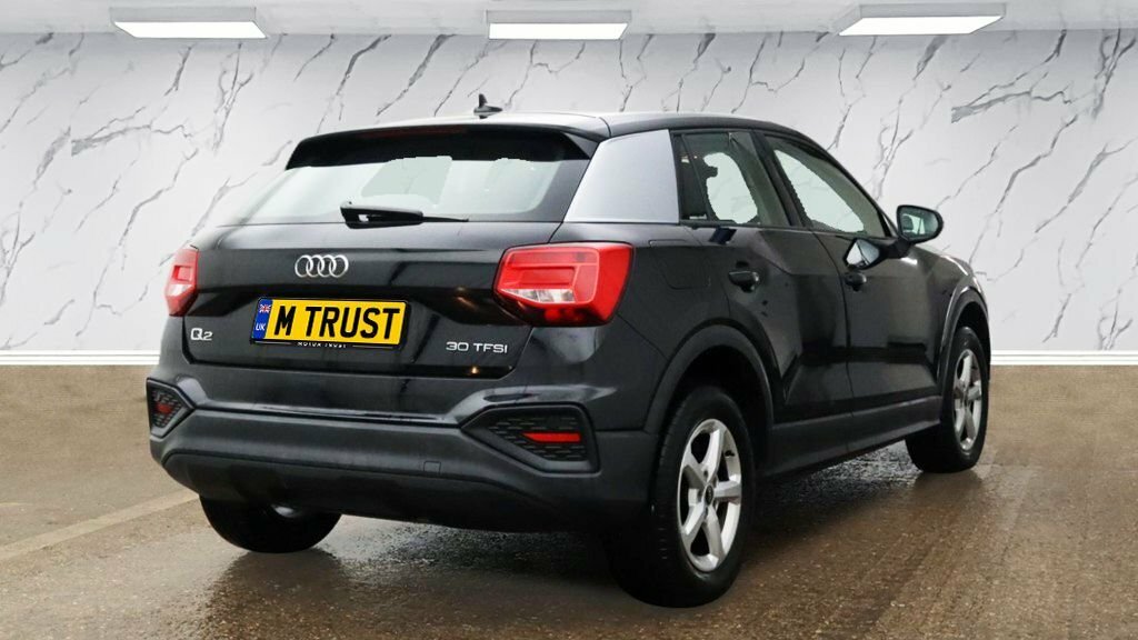 Audi Q2 1L Technik HJ21NXL Black #4