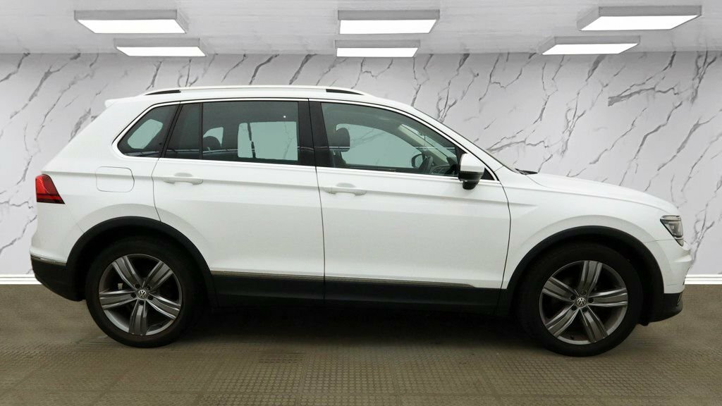 Volkswagen Tiguan 2L Sel White #5